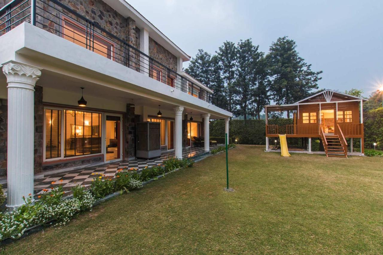 Stayvista At The Banyan Abode With Pool Table, Pet Friendly & Outdoor Pool Manesar Extérieur photo