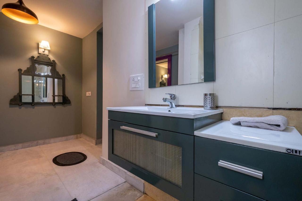 Stayvista At The Banyan Abode With Pool Table, Pet Friendly & Outdoor Pool Manesar Extérieur photo