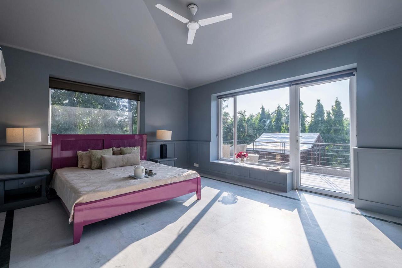 Stayvista At The Banyan Abode With Pool Table, Pet Friendly & Outdoor Pool Manesar Extérieur photo